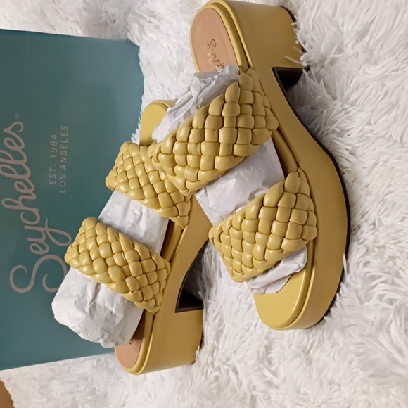 New Seychelles Novelty Women's Leather Butter Yellow Platform Sandals SZ 7.5 - Picture 3 of 15